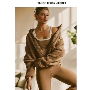 Fabletics NEW Tahoe Teddy Jacket S